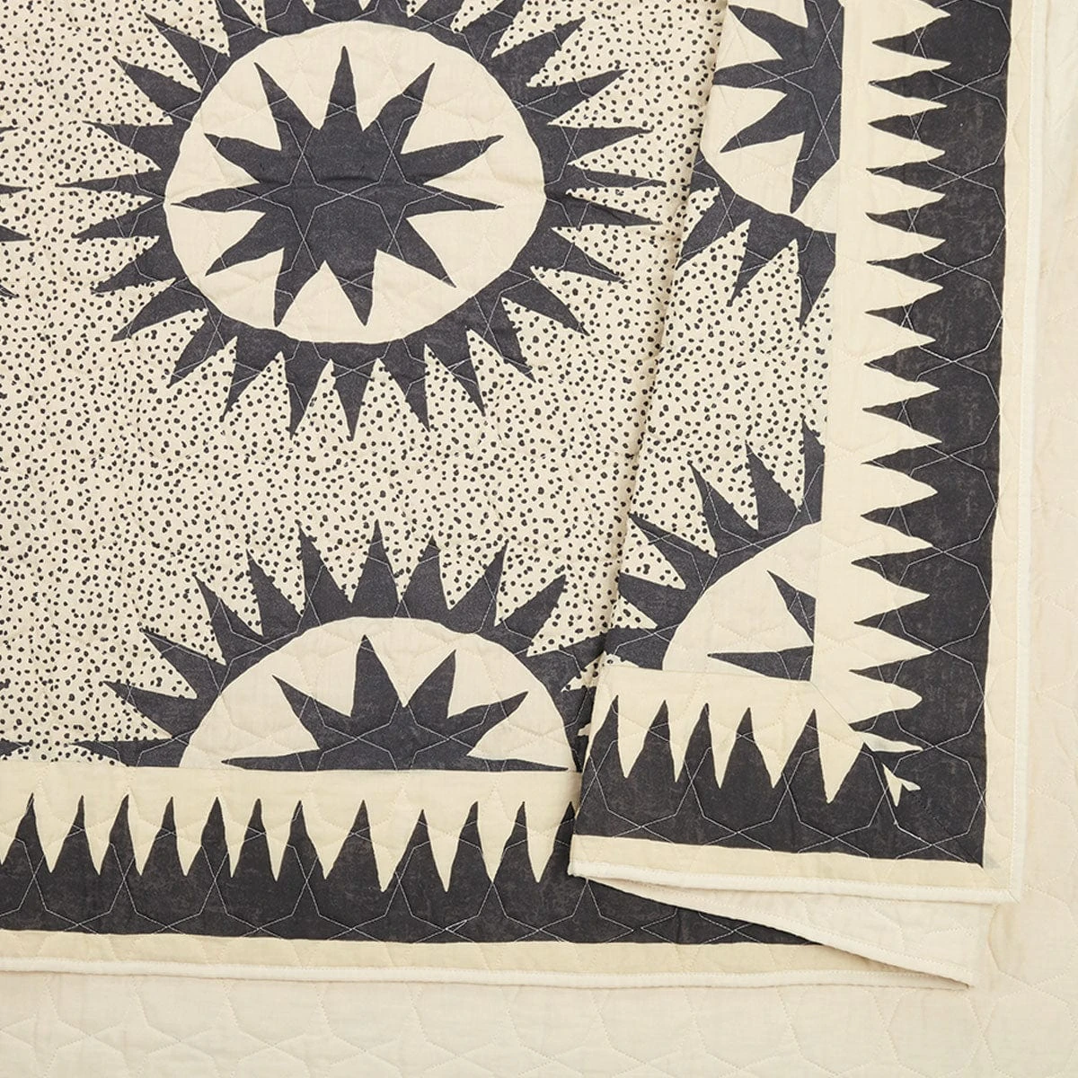 Soleil Quilt Set By Jungalow® 3 Soleil Quilt Set By Jungalow®