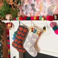 Colorful Pom Pom Garland -Jungalow Jungalowchristmas1