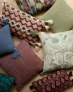 Desert Diamond Woven Pillow By Justina Blakeney® X Loloi 9 Desert Diamond Woven Pillow By Justina Blakeney® X Loloi -Jungalow P175PJB0033ML00PI15 roomscene 16