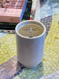 Jungalow Kaya Ceramic Candle - Speckled Cream/Coconut Musk -Jungalow PhotoJun222023 35953PM