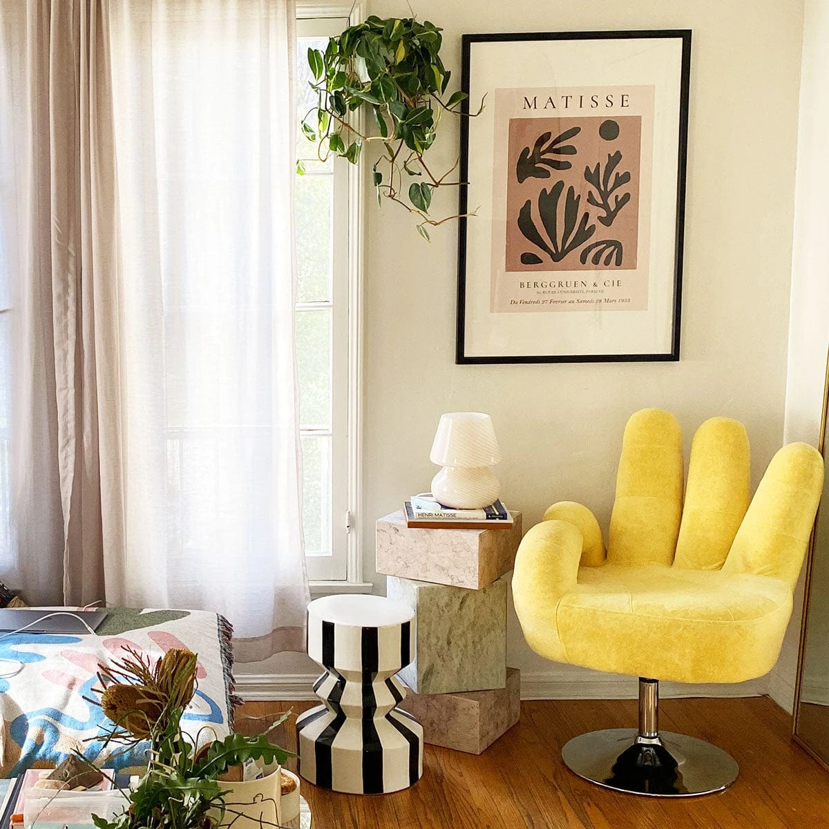 Jungalow Black Stripe Mali Zig Zag Stool By Justina Blakeney™ 5 Jungalow Black Stripe Mali Zig Zag Stool By Justina Blakeney™ - Image 3