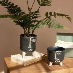 Footed Face Planter Set